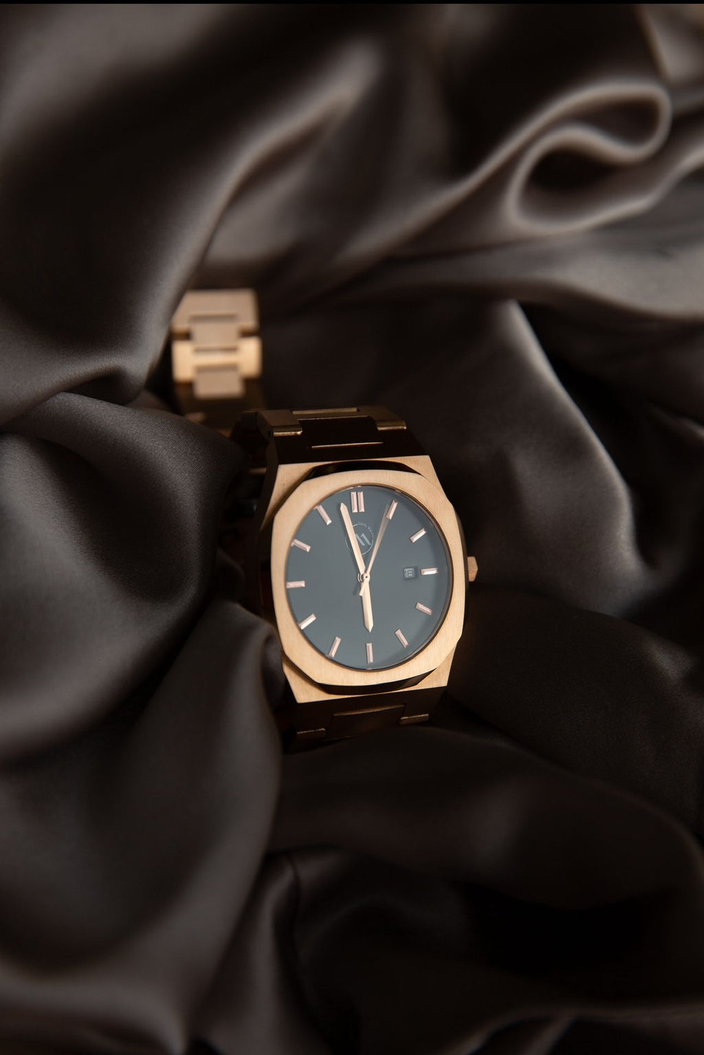 APOLLO - Rose Gold Stainless Steel- 41mm